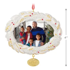 Hallmark A Beautiful Year 2023 Metal Photo Frame Ornament -Hallmark Shop White Wreath Picture Frame Keepsake Ornament 1999QGO2617 03